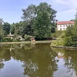 V Podzamci