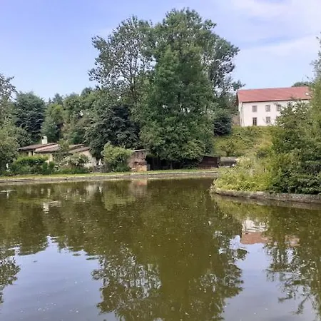 V Podzamci