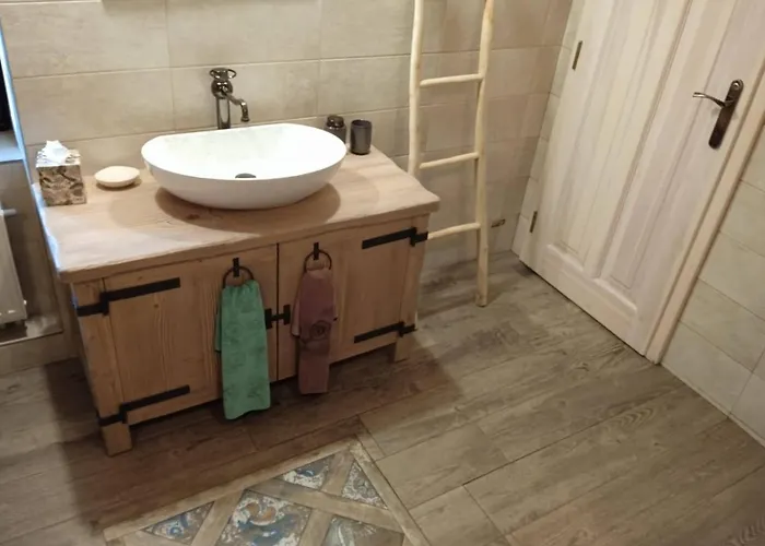 V Podzamci Apartment